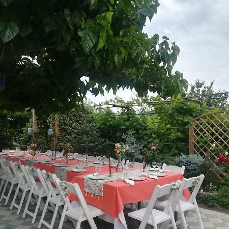 My Garden Otel Tiflis Dış mekan fotoğraf