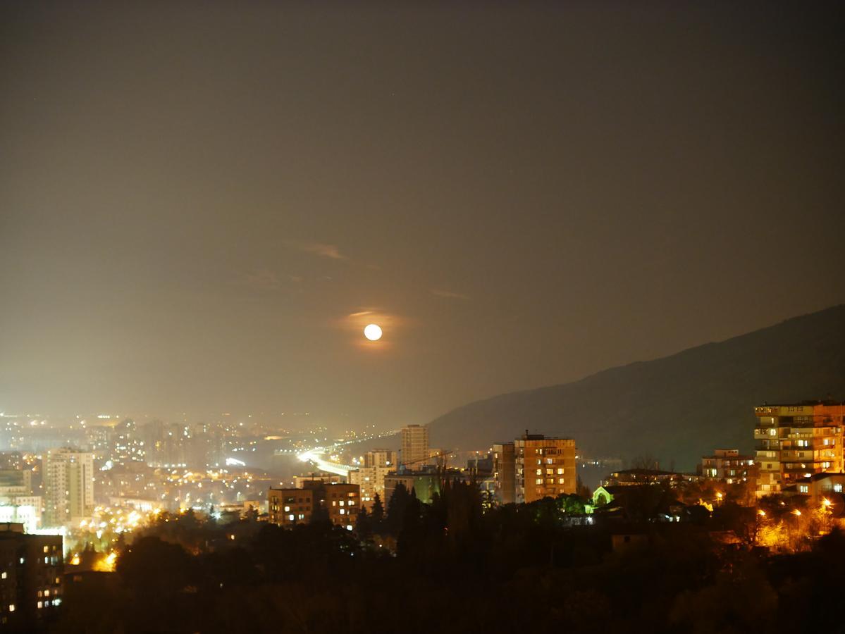 My Garden Otel Tiflis Dış mekan fotoğraf